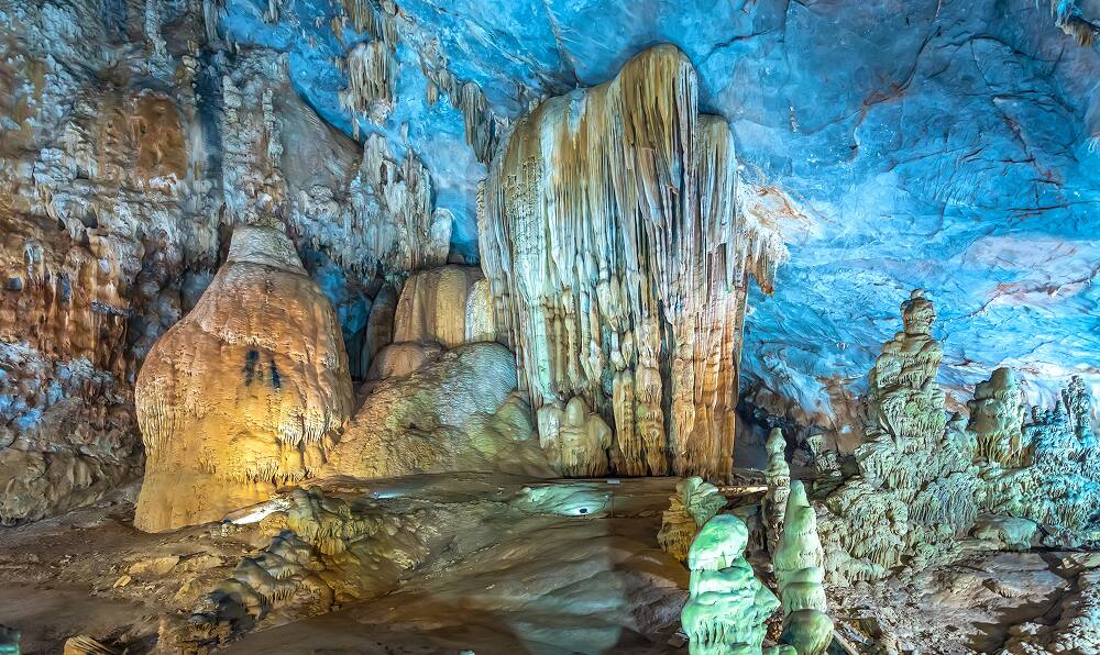 Paradise Cave Vietnam